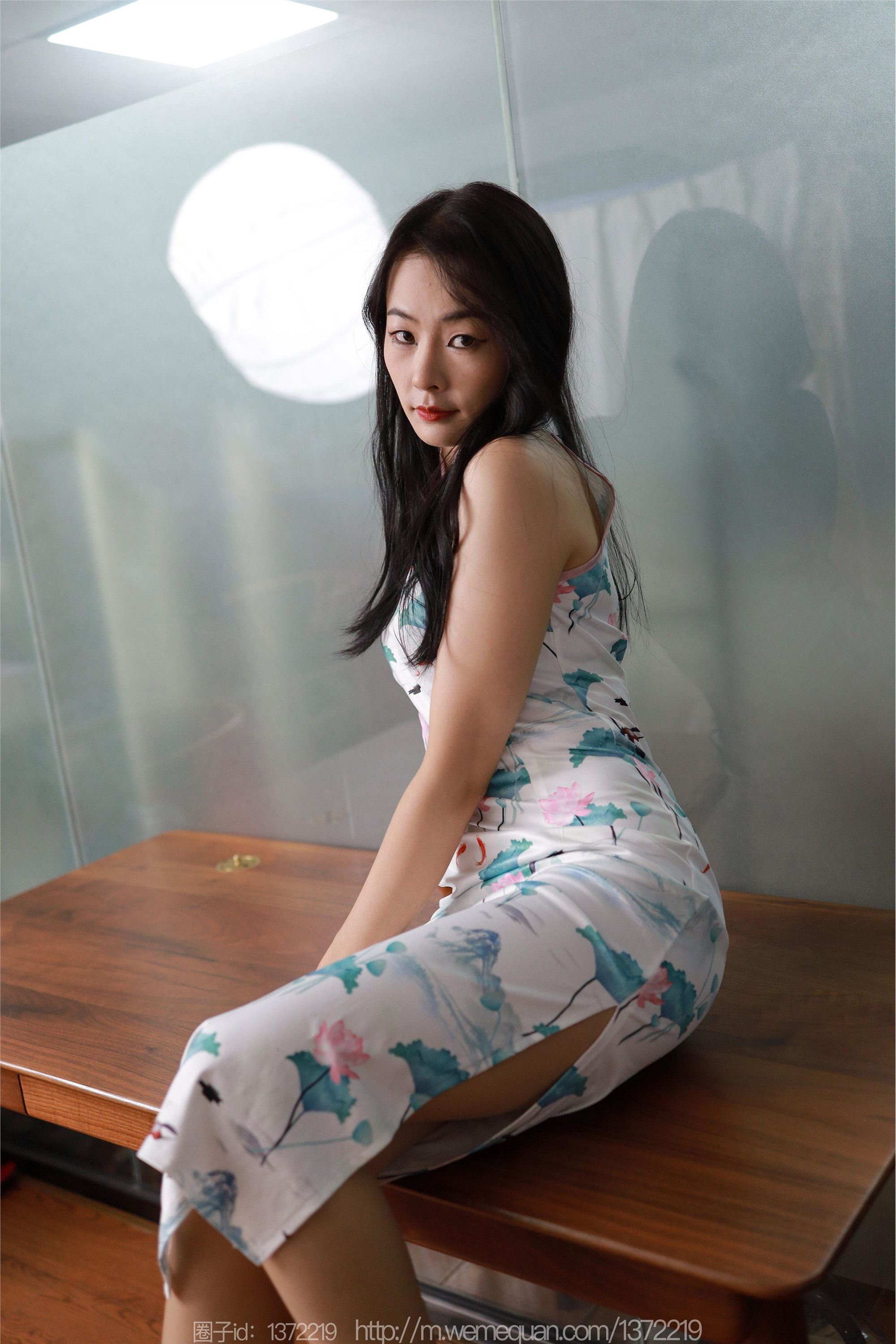 IESS异思趣向  2022.12.26 丝享家 1310 小金《孔雀蓝高跟》